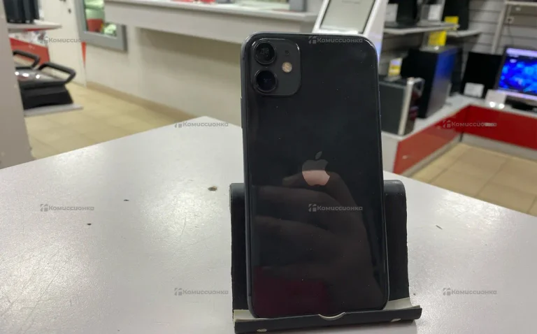 Apple iPhone 11 4/64 ГБ