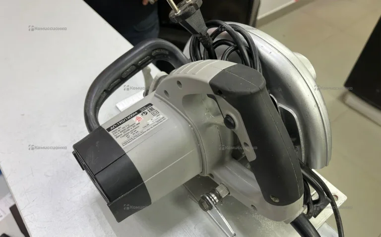 Дисковая пила Интерскол ДП-190/1600М