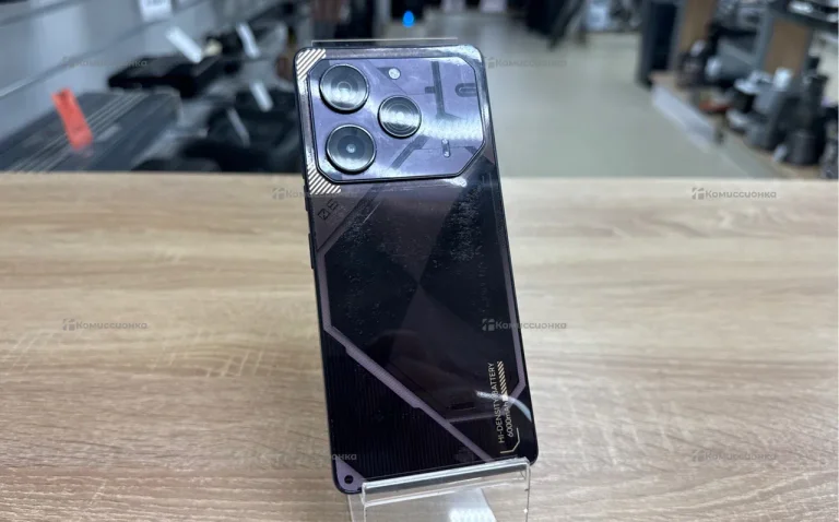 Tecno Pova 6 pro 5G 12/256 ГБ