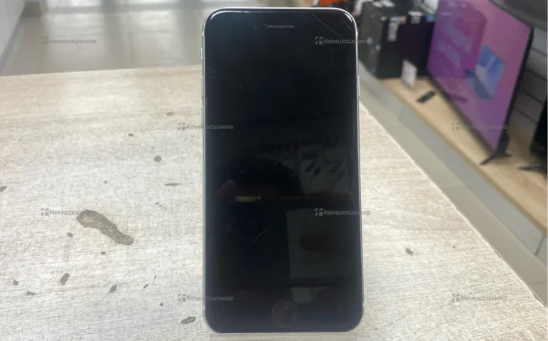 Apple iPhone SE (2020) 64Gb