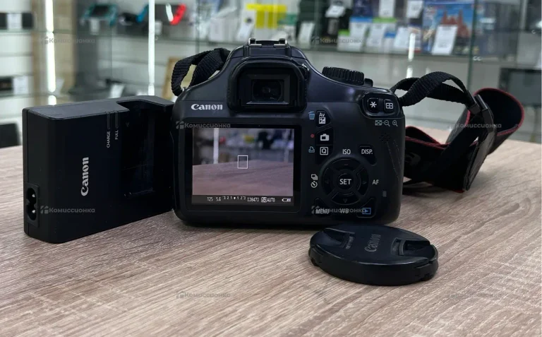 Фотоаппарат  Canon EOS1100D