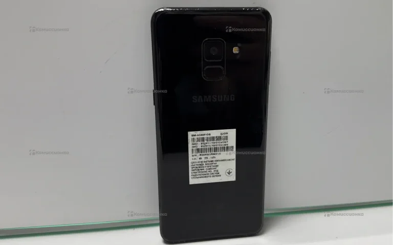 Samsung Galaxy A8 2/32 ГБ