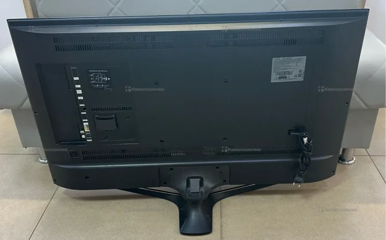 Телевизор Samsung UE43MU6100U