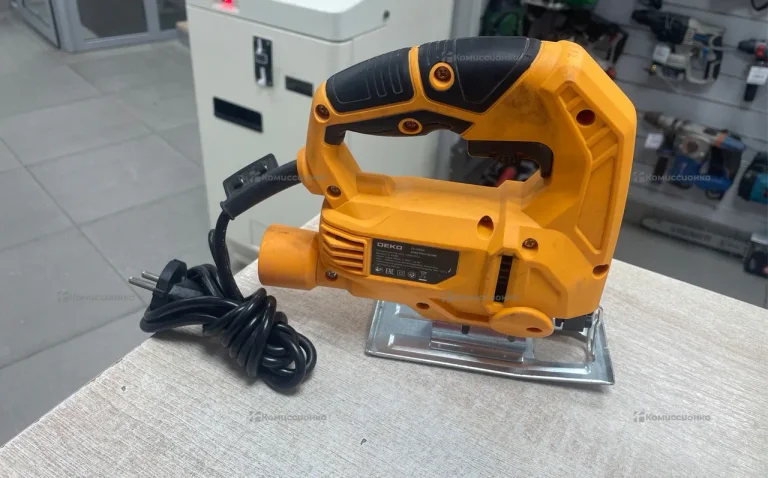 Электролобзик DEKO DKJS650