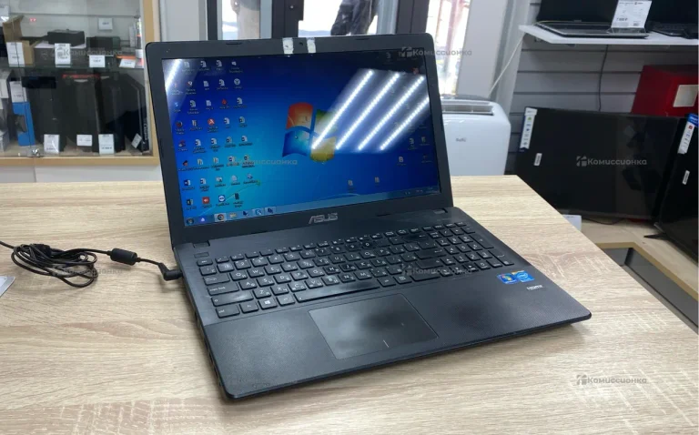 Ноутбук ASUS x55s