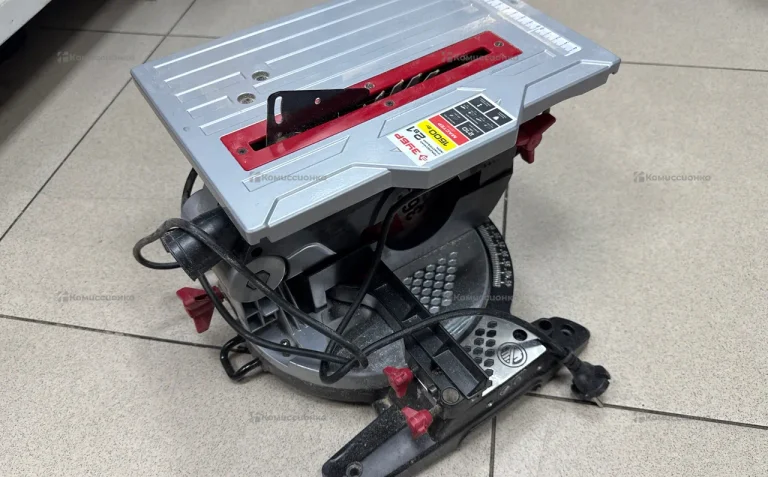 Торцовочная пила Зубр ЗПТК-210-1500