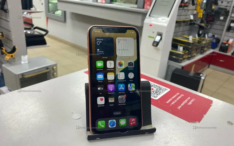 Apple iPhone XR 3/64 ГБ