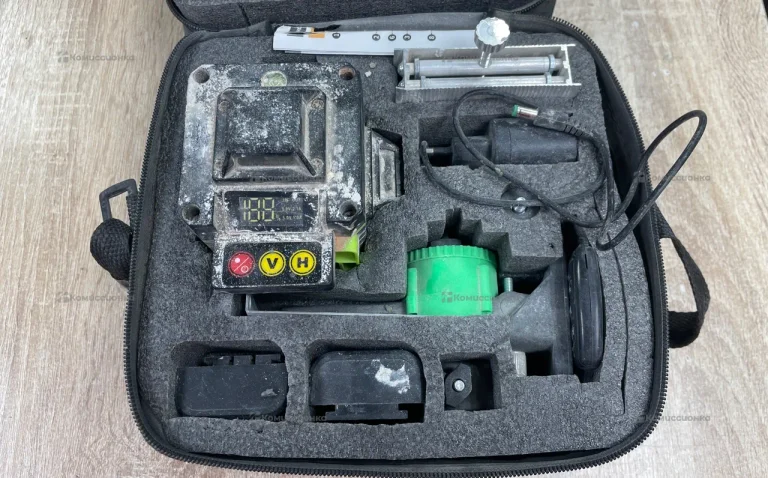 Лазерный уровень Hilda 4d