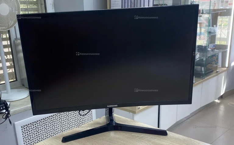 Монитор Samsung LC24F396FH