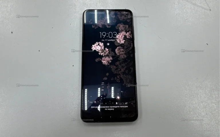 Samsung Galaxy A70 8/128 ГБ