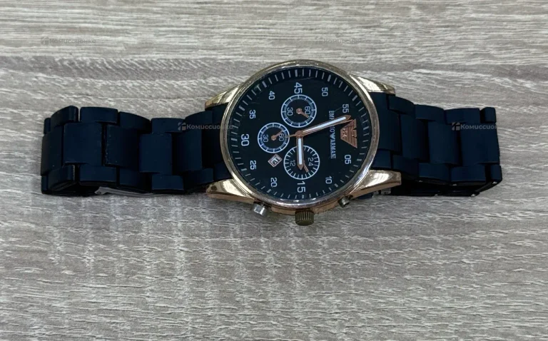 Часы  Emporio Armani