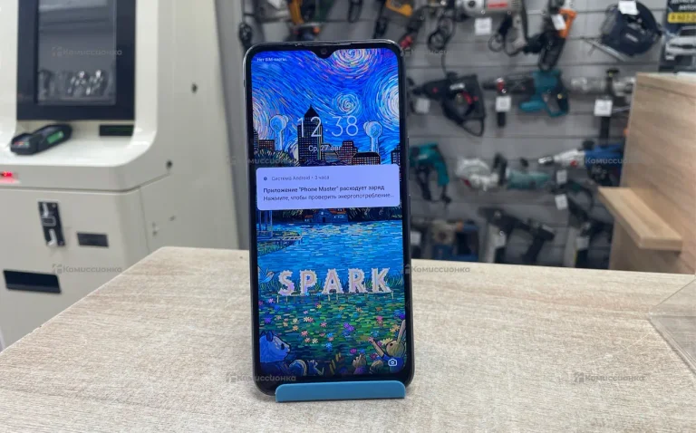 Tecno spark 8c 4 64