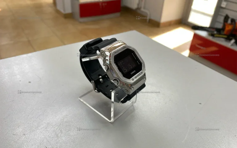 Часы Casio gm-5600