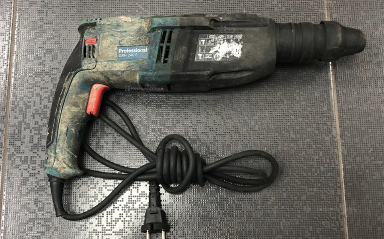 Перфоратор Bosch GBH 240F