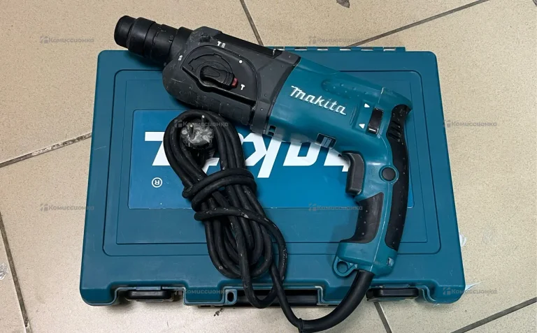 перфаратор makita HR2470