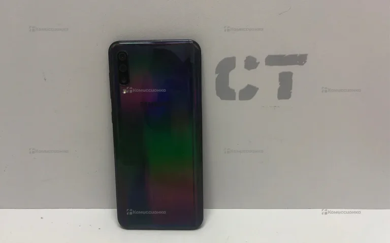 Samsung Galaxy A50 4/64 ГБ