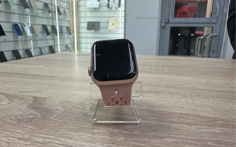 Часы Apple WATCH SERIES 4 (GPS) ALUM 40MM