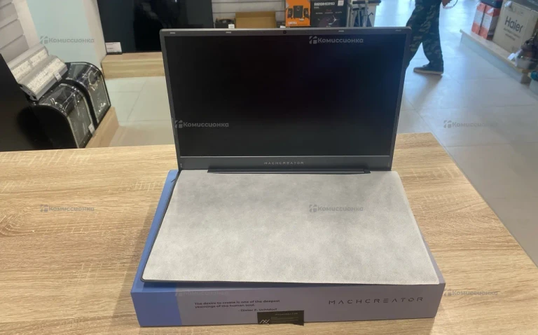 Ноутбук  machreator one i3