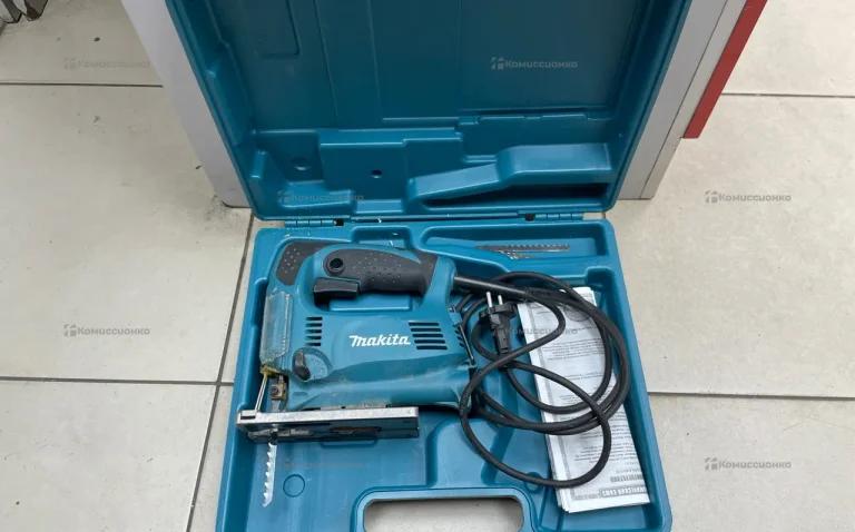 электролобзик makita 4329kx1