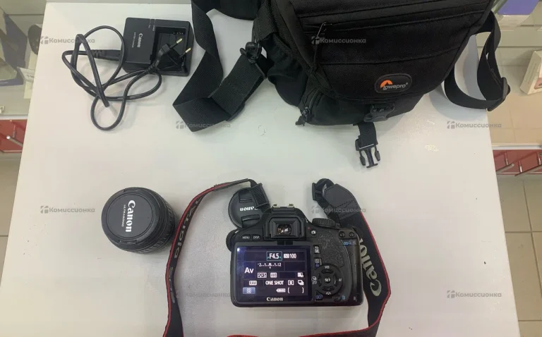 Фотоаппарат  Canon eos 550d