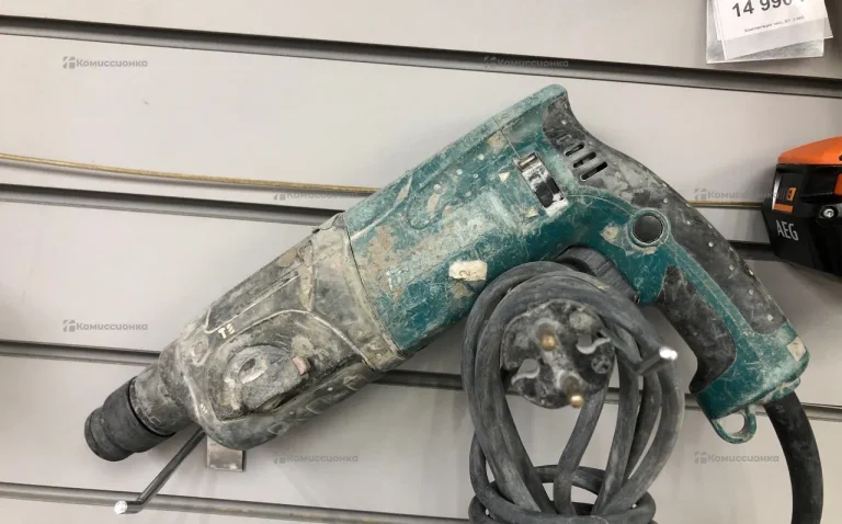 Перфоратор makita HR2470