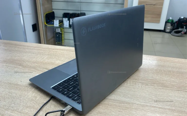 Ноутбук  Desktop Q0l4648