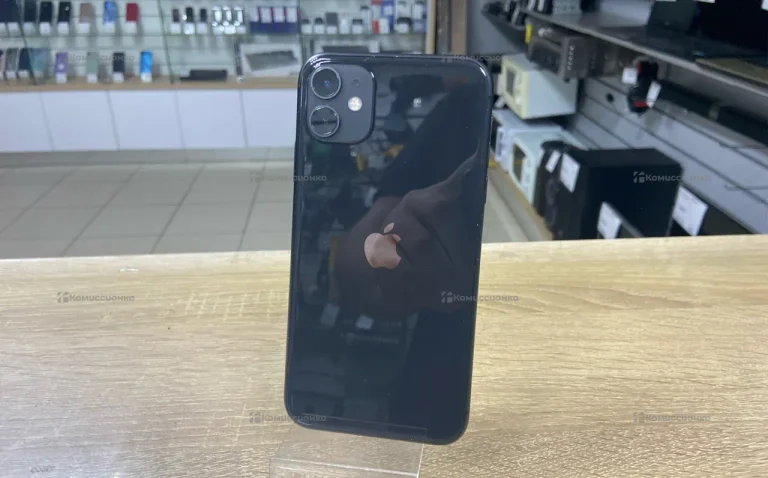 Apple iPhone 11 4/64 ГБ