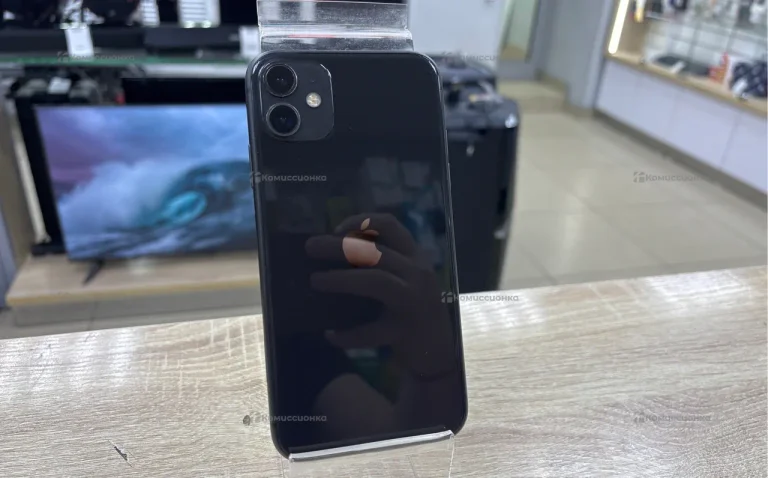 Apple iPhone 11 64 ГБ