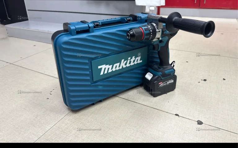 Шуруповерт с рукояткой Makita 21V 6Ah