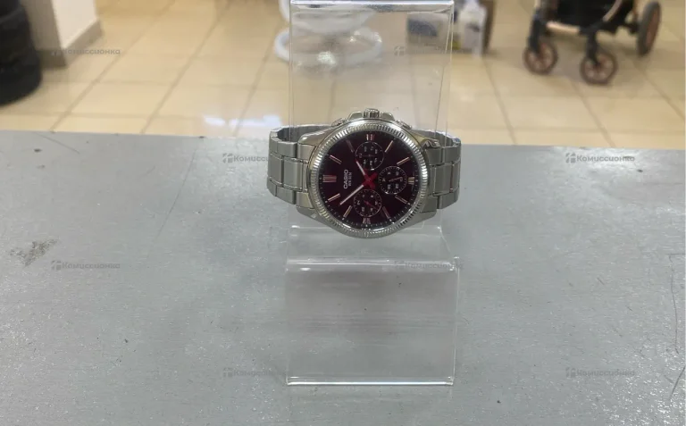 Часы  Casio