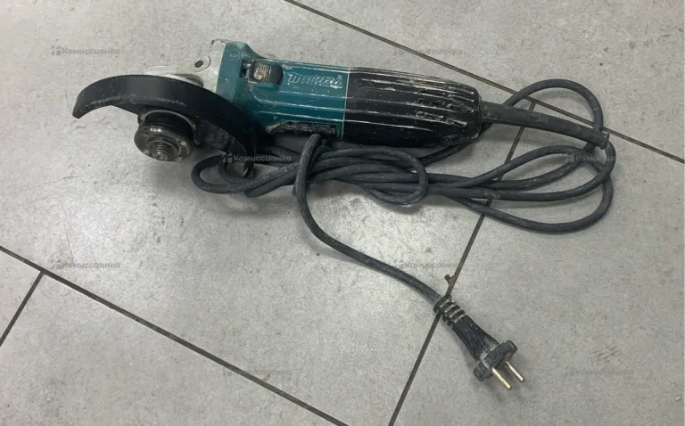 УШМ makita GA5030