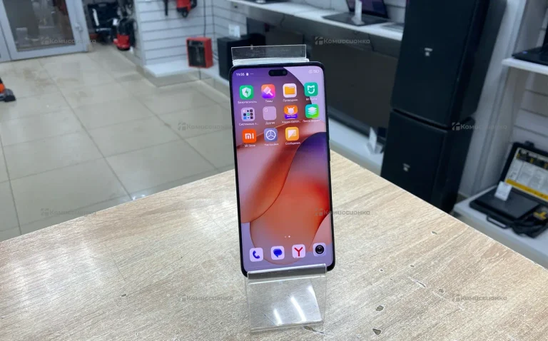 Xiaomi 13 Lite 8/256 ГБ