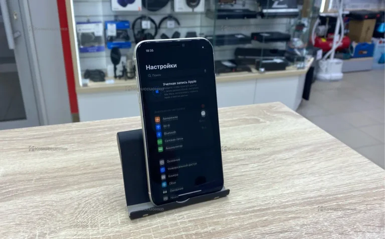 Apple IPhone 11 64Gb