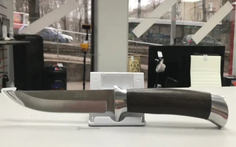 Нож Лев сталь 65х13