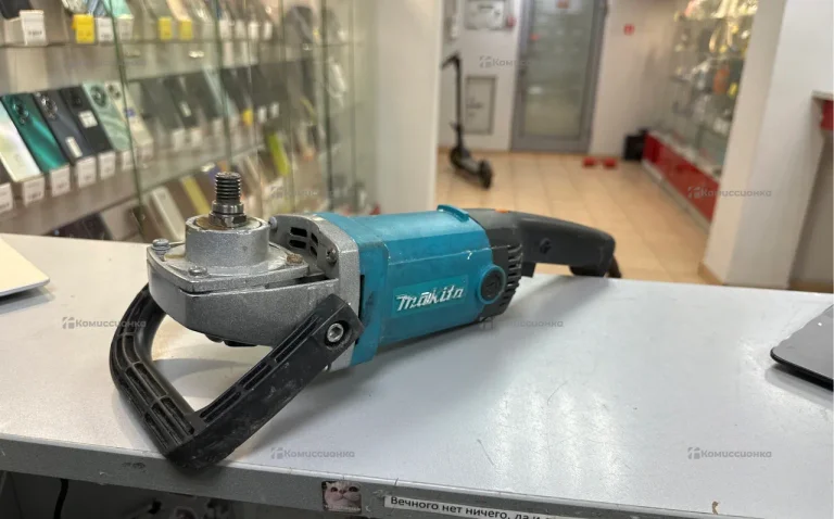 Полировальная машина makita 9227CB