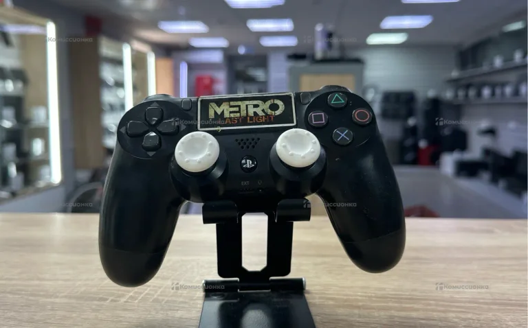 PS4. Джойстик для PS4