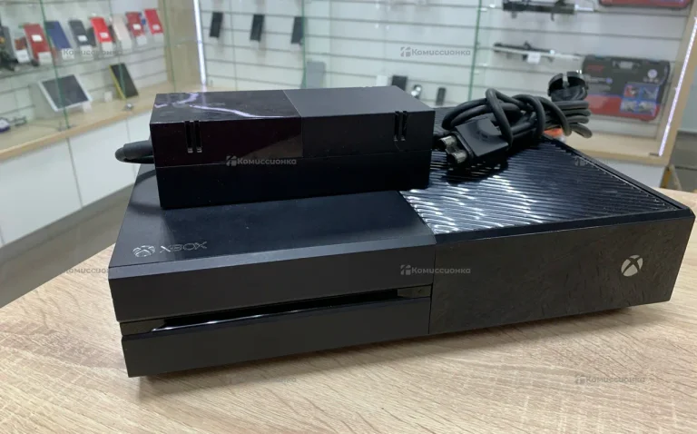 Приставка Xbox One 500Gb