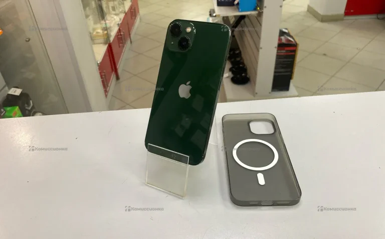 Apple iPhone 13 4/256 ГБ