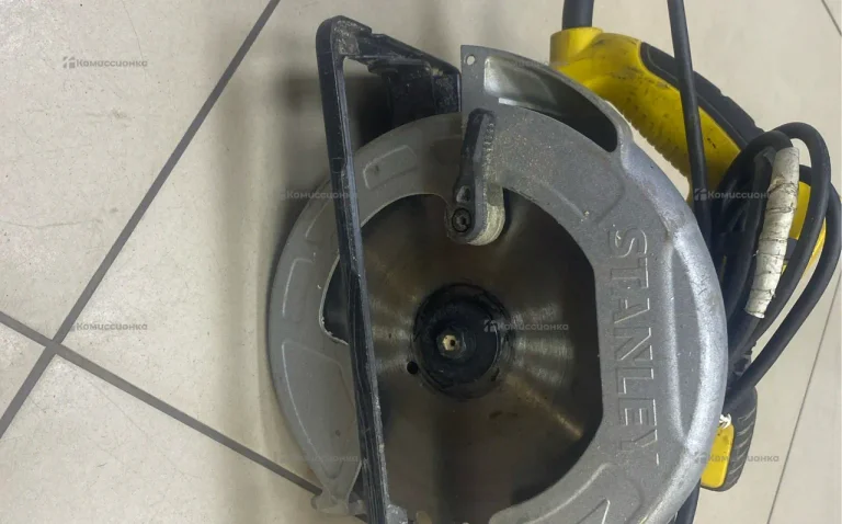 Дисковая пила STANLEY SC16