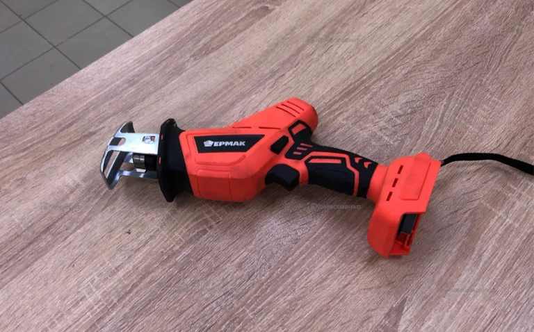 сабельная пила аккумуляторная реплика 691-056