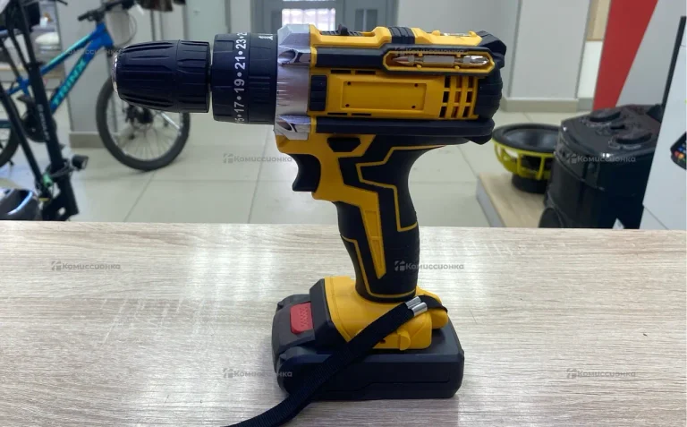 Шуруповерт аккумуляторный