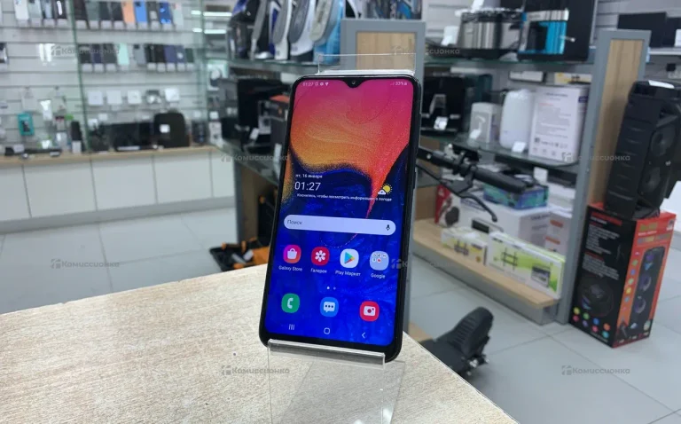 Samsung Galaxy A10 2/32 ГБ