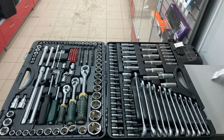 набор инструментов Rockforce.