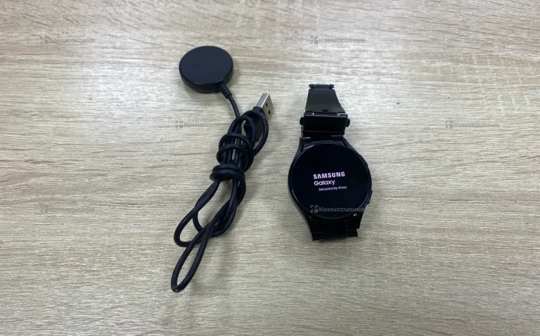 Часы  Samsung galaxy watch 4