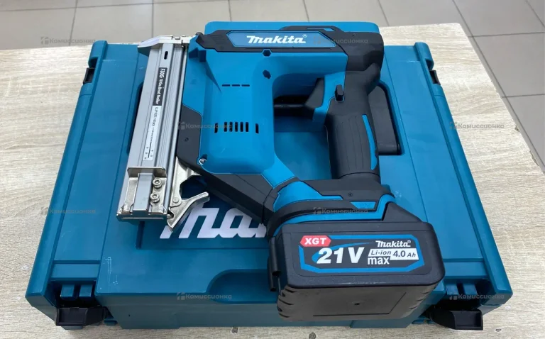 Гвоздезабивной пистолет Makita 21V