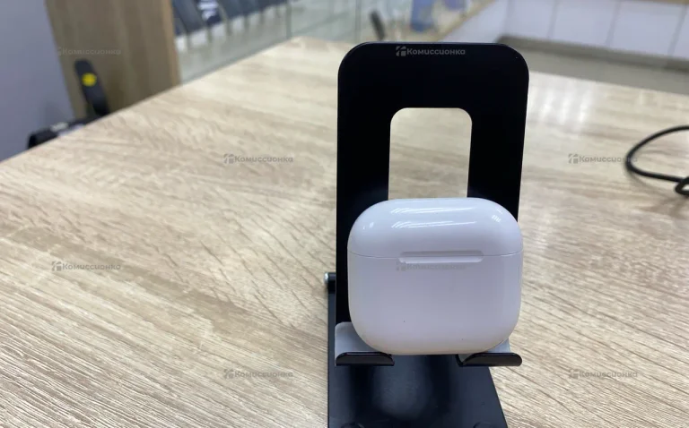 Наушники  Apple AirPods 4