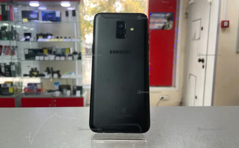 Samsung Galaxy A6 (2018) 3/32 ГБ