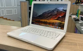 Ноутбук Apple MacBook (2010)