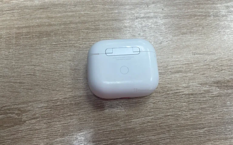 Apple AirPods 4