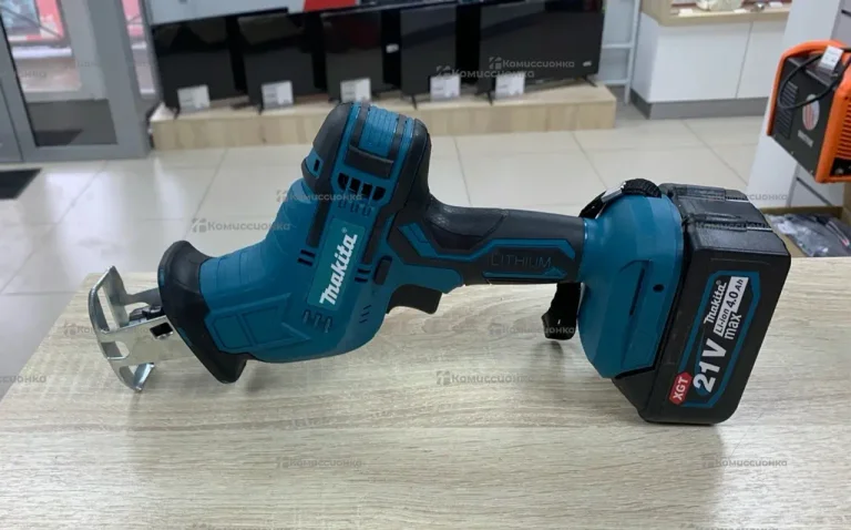 Сабельная пила (маленькая) Makita акб синий кейс